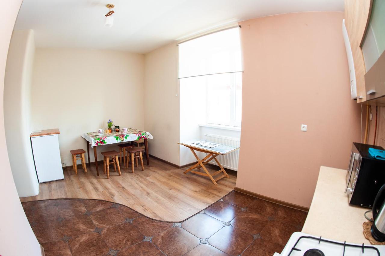 В Самому Центрі Міста, 3 Хв Ходьби До Жд Вокзалу Ternopil Exterior photo